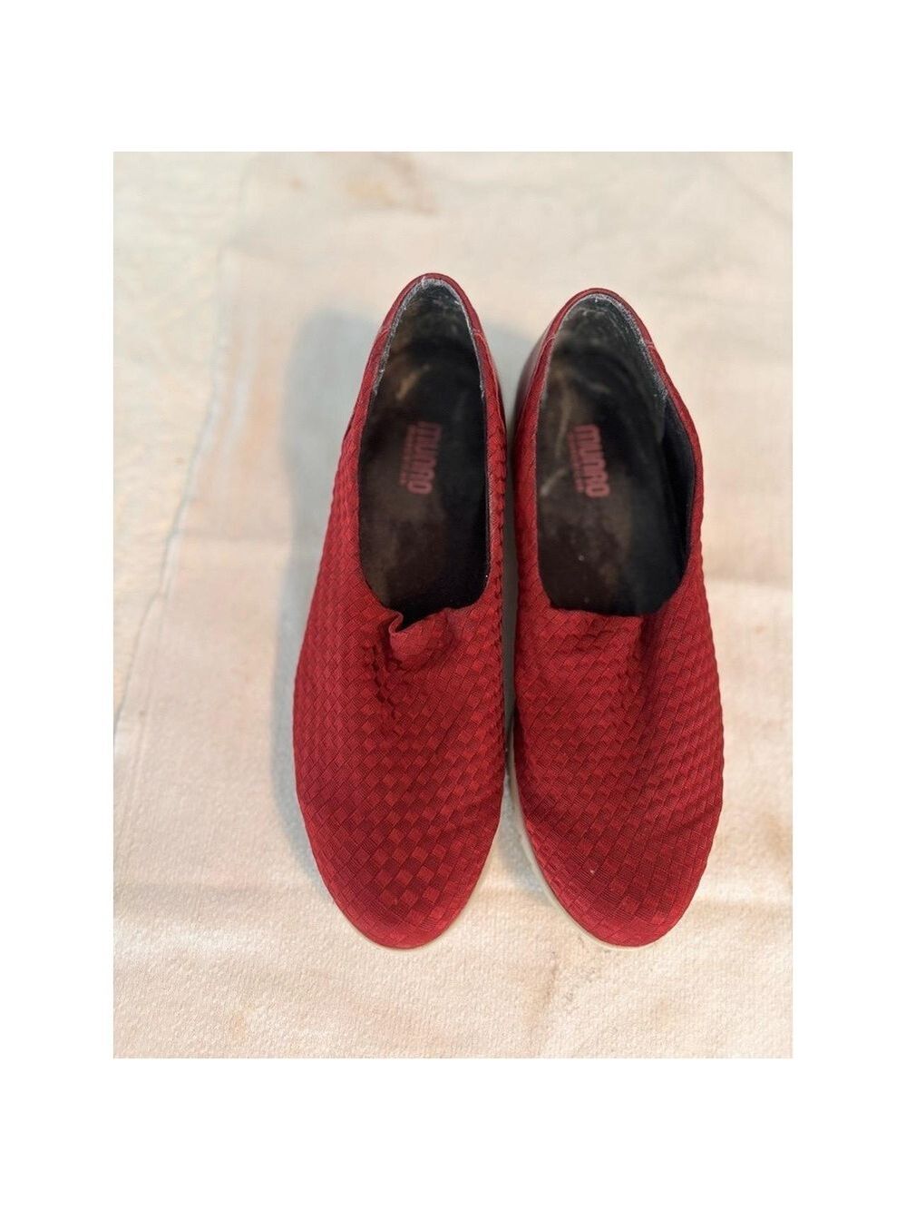 MUNRO Red Woven Slip-On Flats Size 9 Comfort Non-Slip Walking Shoes